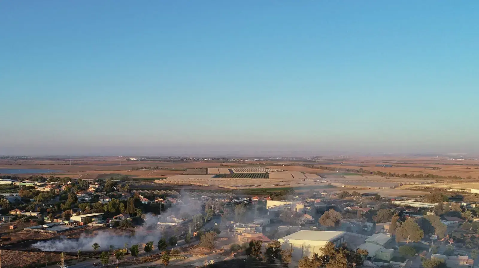 שריפה במושב בית הגדי שבמועצה האזורית שדות נגב בעקבות בלון תבערה משטח רצועת עזה 27 באוגוסט 2020