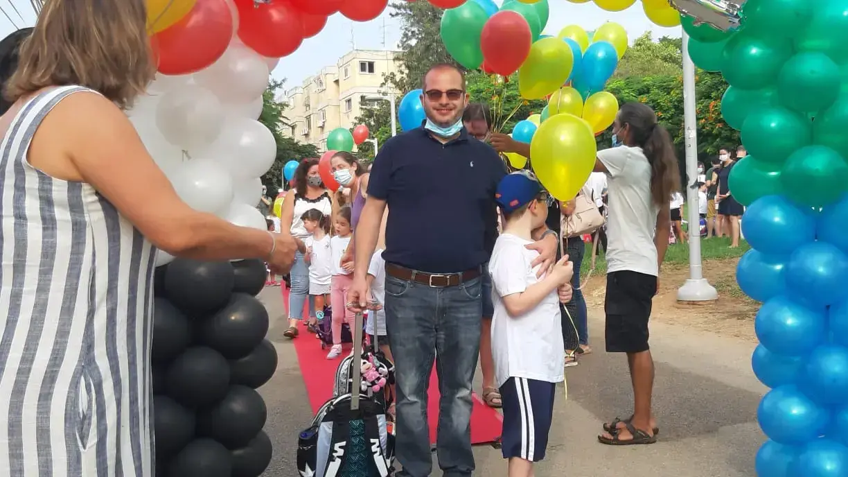 פתיחת שנת הלימודים בבית ספר אלון בגבעתיים 1 בספטמבר 2020 פתיחת שנת הלימודים בבית ספר אלון בגבעתיים 1 בספטמבר 2020