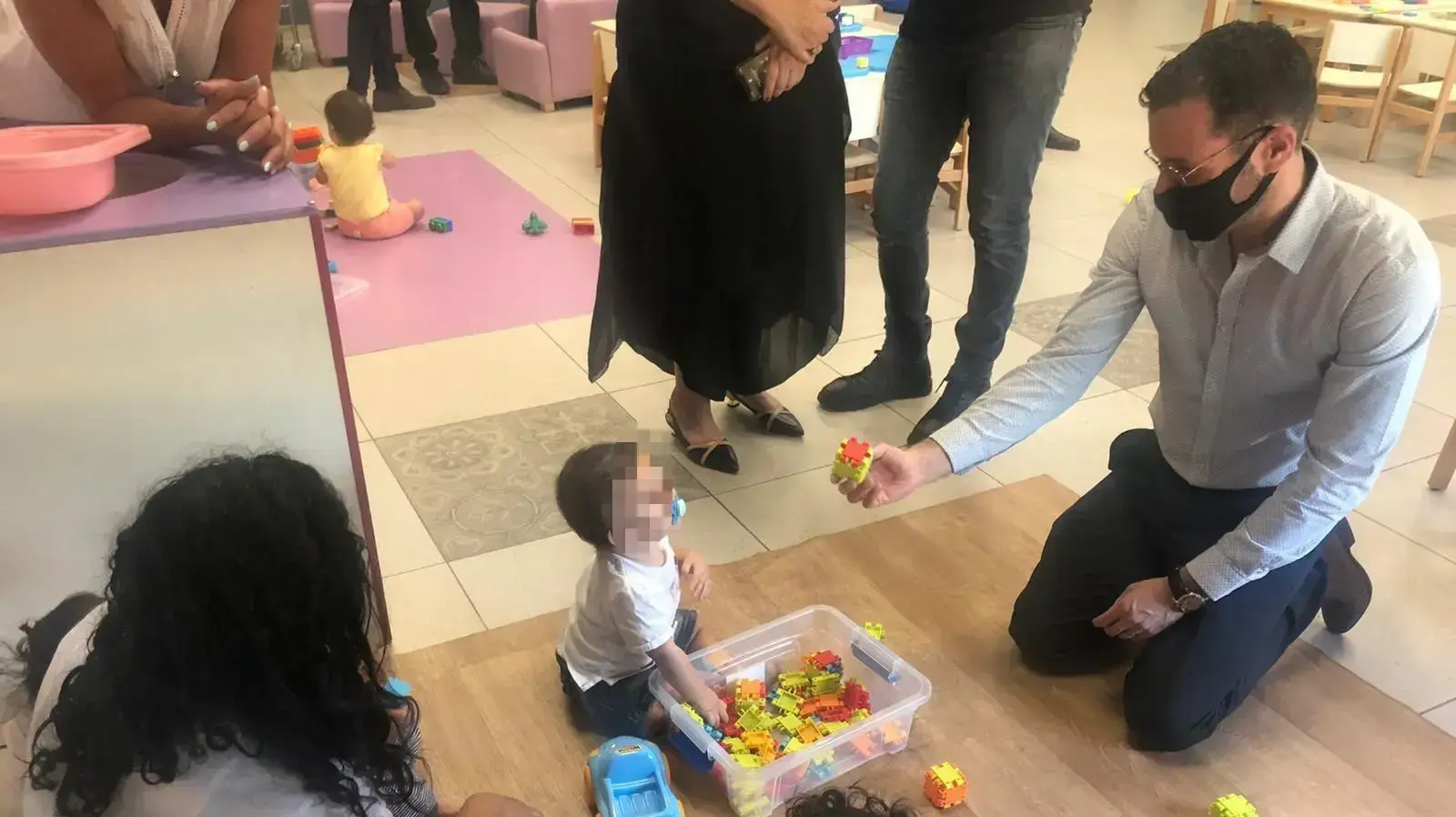 שר העבודה והרווחה איציק שמולי בביקור מעון ויצו ביום פתיחת שנת הלימודים. 01 בספטמבר 2020 שר העבודה והרווחה איציק שמולי בביקור מעון ויצו ביום פתיחת שנת הלימודים. 01 בספטמבר 2020