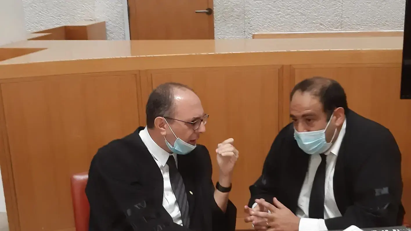 עורך הדין יובל יועז (משמאל) בדיון בהסרת חסינותו של חבר הכנסת חיים כץ, בית המשפט העליון, 3 בספטמבר 2020 עורך הדין יובל יועז (משמאל) בדיון בהסרת חסינותו של חבר הכנסת חיים כץ, בית המשפט העליון, 3 בספטמבר 2020