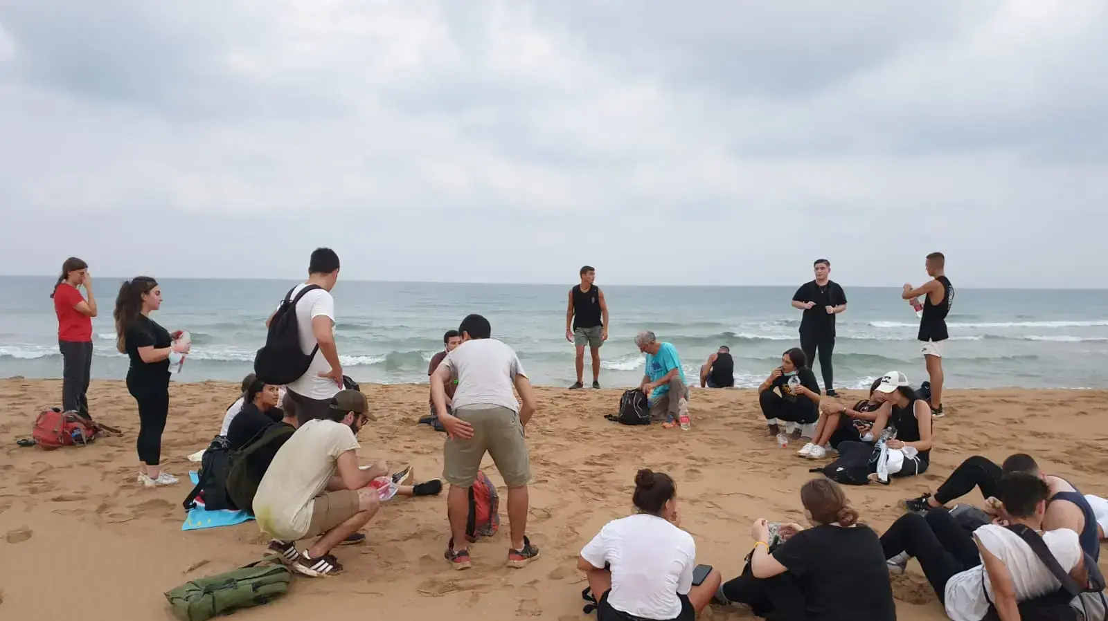 מפקד חיל הים לשעבר רם רוטברג עם ראש מועצת חוף הכרמל אסיף איזק מובילים מסע זריחה קצר ללוחמים ותלמידי י"ב ממחנה המעפילים לבסיס השיטת, משם החיילים הלכו לבסיס והתלמידים לבית הספר לפתיחת שנת הלימודים. 04 בפסטמבר 2020 מפקד חיל הים לשעבר רם רוטברג עם ראש מועצת חוף הכרמל אסיף איזק מובילים מסע זריחה קצר ללוחמים ותלמידי י"ב ממחנה המעפילים לבסיס השיטת, משם החיילים הלכו לבסיס והתלמידים לבית הספר לפתיחת שנת הלימודים. 04 בפסטמבר 2020