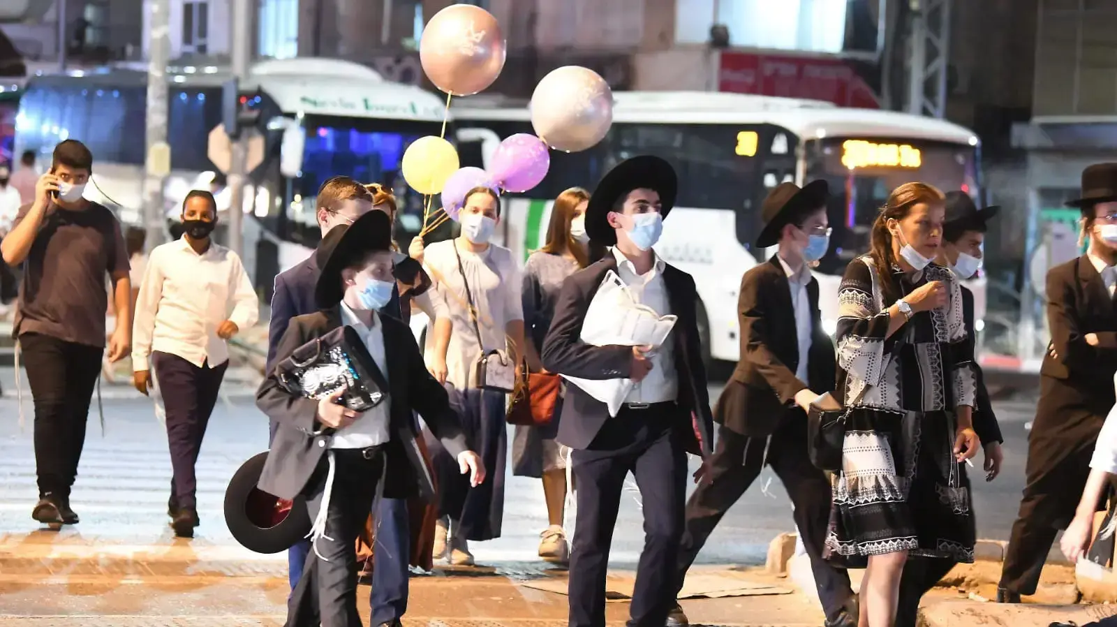 הפגנה בבני ברק כנגד הסגר המתוכנן בעיר 6 בספטמבר 2020 הפגנה בבני ברק כנגד הסגר המתוכנן בעיר 6 בספטמבר 2020