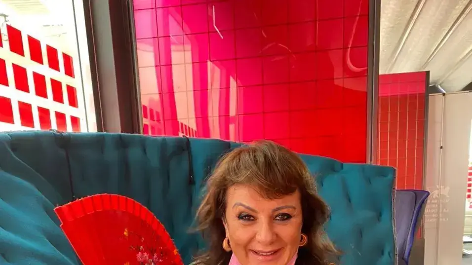 חנה לסלאו חנה לסלאו