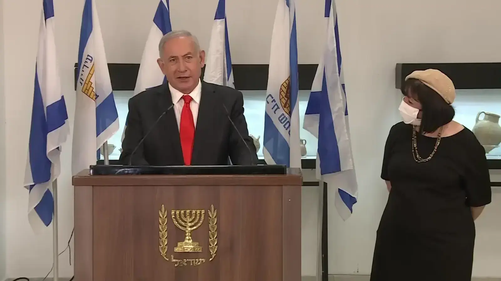 ראש הממשלה, בנימין נתניהו במהלך הצהרתו לתקשורת בבית שמש ברקע ההכרזה על אזורים מוגבלים ברקע העלייה בתחלואה 8 בפסטמבר 2020 ראש הממשלה, בנימין נתניהו במהלך הצהרתו לתקשורת בבית שמש ברקע ההכרזה על אזורים מוגבלים ברקע העלייה בתחלואה 8 בפסטמבר 2020
