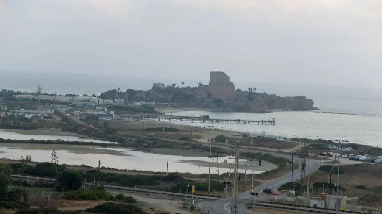 מבצר עתלית מבט מחורבת קרתא