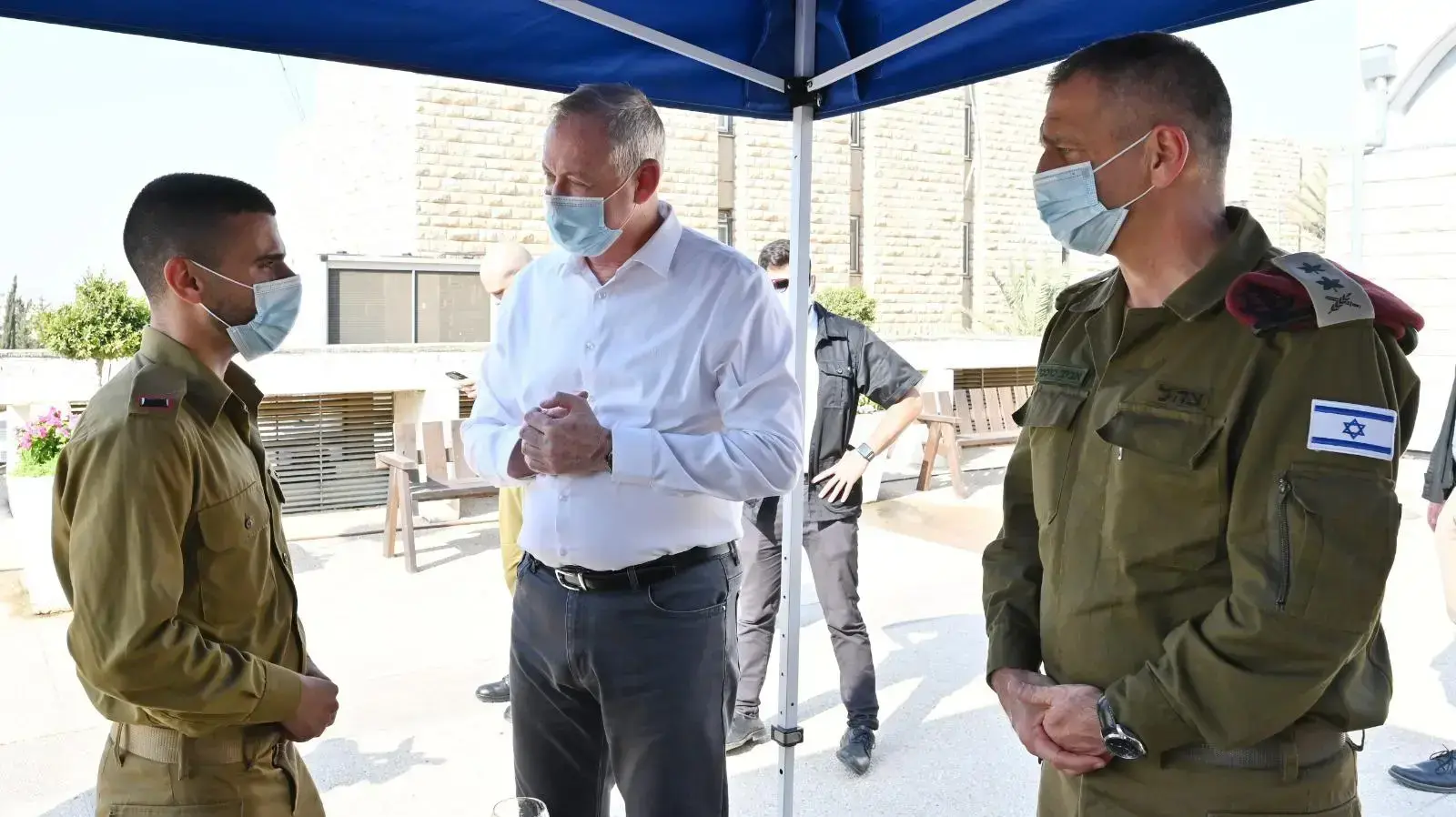 שר הביטחון בני גנץ והרמטכ"ל אביב כוכבי בפיקוד מרכז, 15 בספטמבר 2020 שר הביטחון בני גנץ והרמטכ"ל אביב כוכבי בפיקוד מרכז, 15 בספטמבר 2020