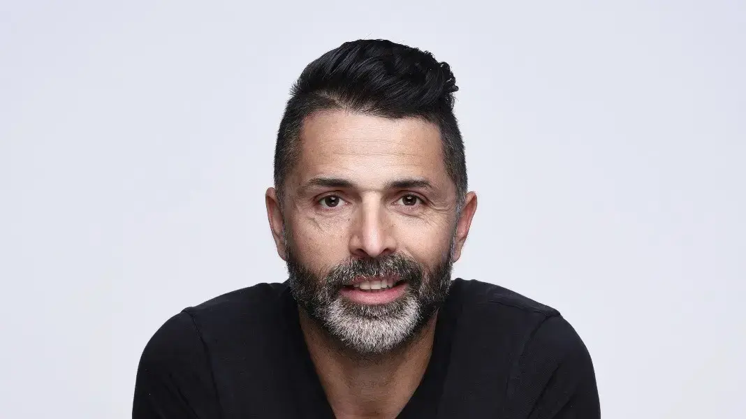 נדב אבקסיס נדב אבקסיס