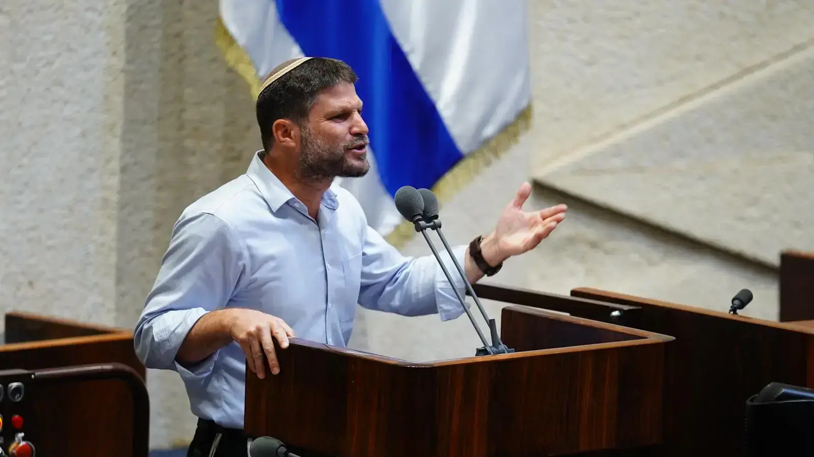 ח"כ בצלאל סמוטריץ' במהלך נאומו בכנסת 16 בספטמבר 2020 ח"כ בצלאל סמוטריץ' במהלך נאומו בכנסת 16 בספטמבר 2020