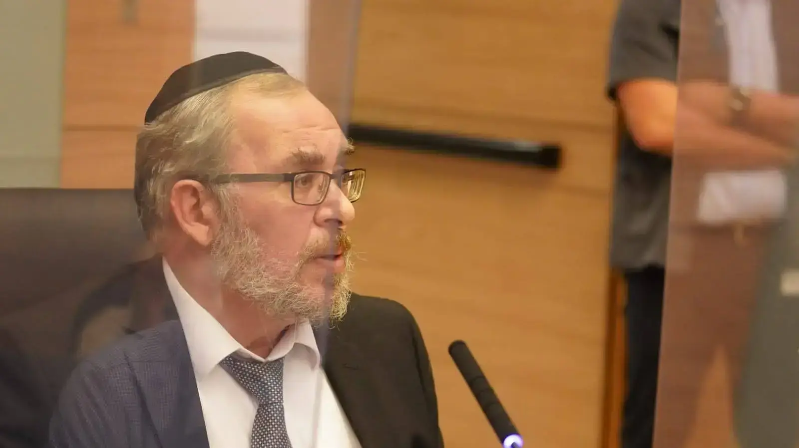 יעקב אשר בדיון ועדת החוקה לאישור תקנות הסגר, 17 בספטמבר 2020 יעקב אשר בדיון ועדת החוקה לאישור תקנות הסגר, 17 בספטמבר 2020