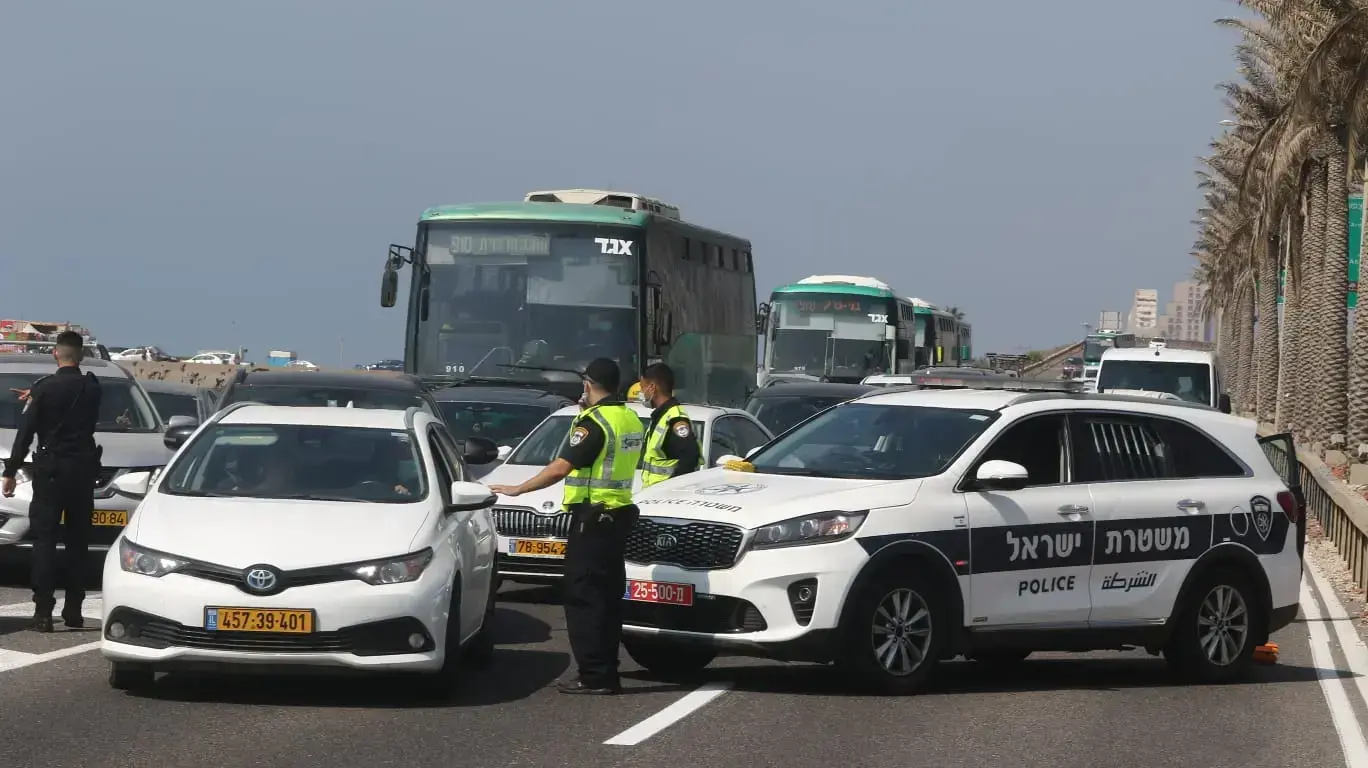 היציאה הדרומית לכביש 2 מחיפה, עם תחילת סגר חגי תשרי. 18 בספטמבר 2020 היציאה הדרומית לכביש 2 מחיפה, עם תחילת סגר חגי תשרי. 18 בספטמבר 2020