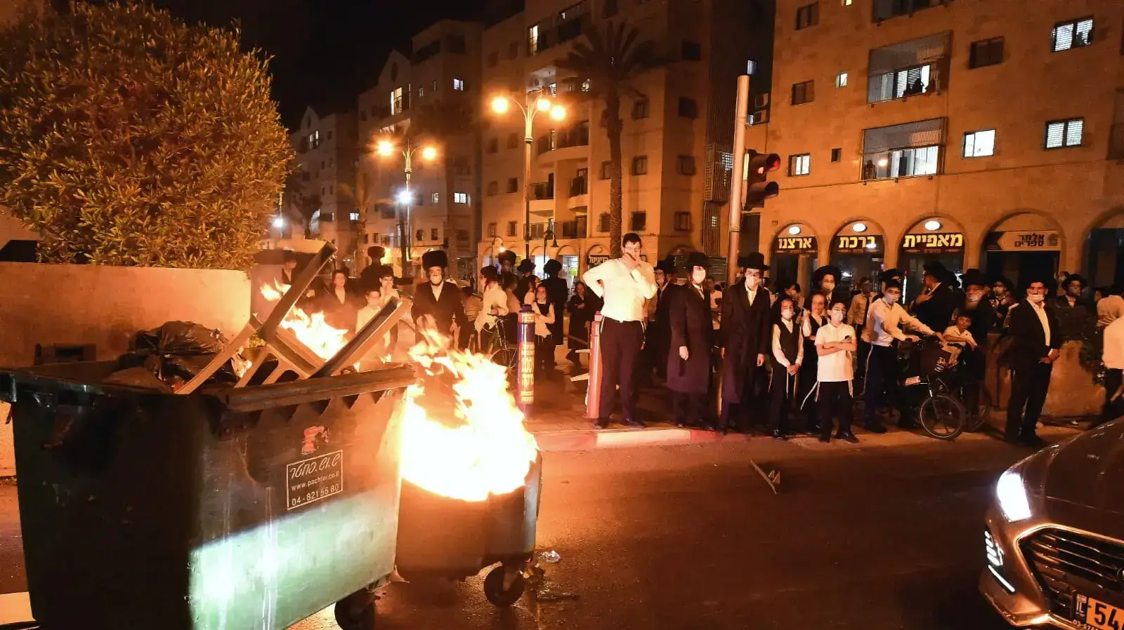 הפגנה בבני ברק בצאת החג, 20 בספטמבר 2020 הפגנה בבני ברק בצאת החג, 20 בספטמבר 2020