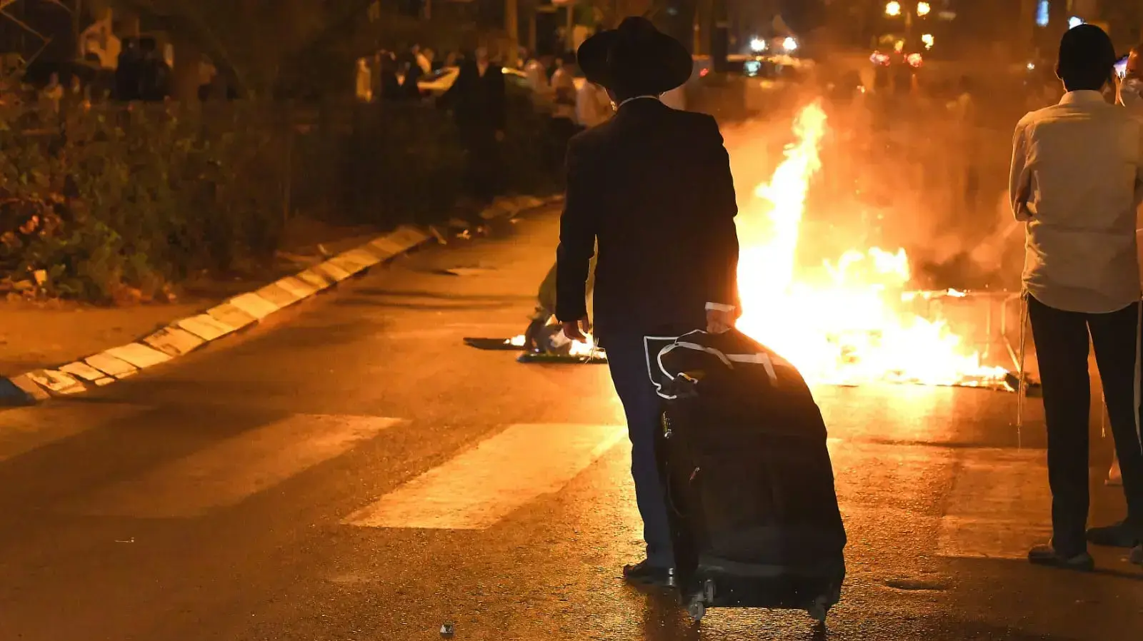 הפגנה בבני ברק בצאת החג, 20 בספטמבר 2020 הפגנה בבני ברק בצאת החג, 20 בספטמבר 2020