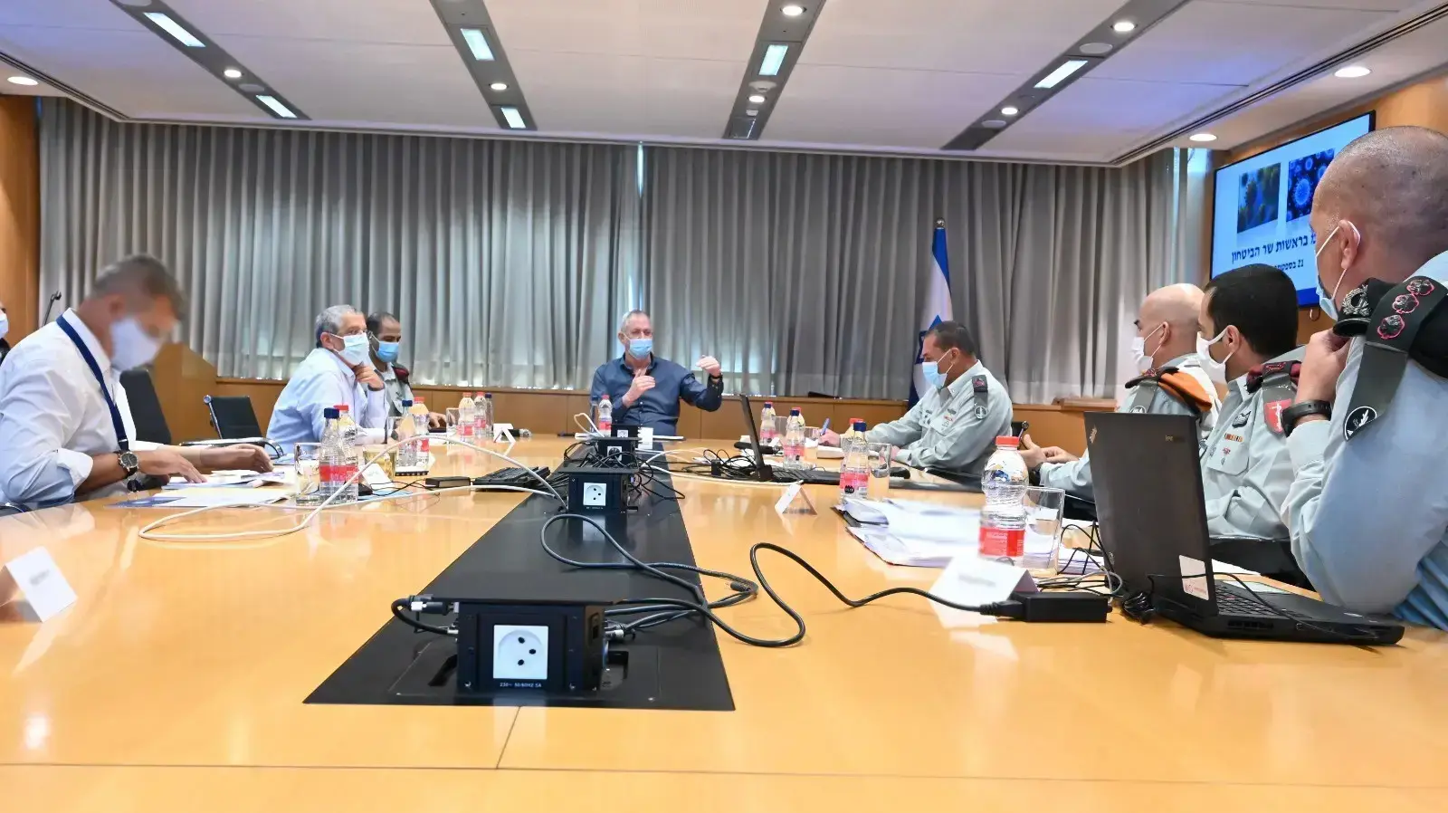 הערכת מצב בראשות שר הביטחון, בני גנץ 21 בספטמבר 2020 הערכת מצב בראשות שר הביטחון, בני גנץ 21 בספטמבר 2020