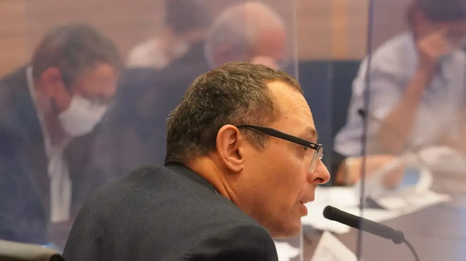 יו"ר ועדת החוץ וביטחון, ח"כ צבי האוזר, בדיון הוועדה בנושא תכנית "מגן הצפון". 22 בספטמבר 2020 יו"ר ועדת החוץ וביטחון, ח"כ צבי האוזר, בדיון הוועדה בנושא תכנית "מגן הצפון". 22 בספטמבר 2020
