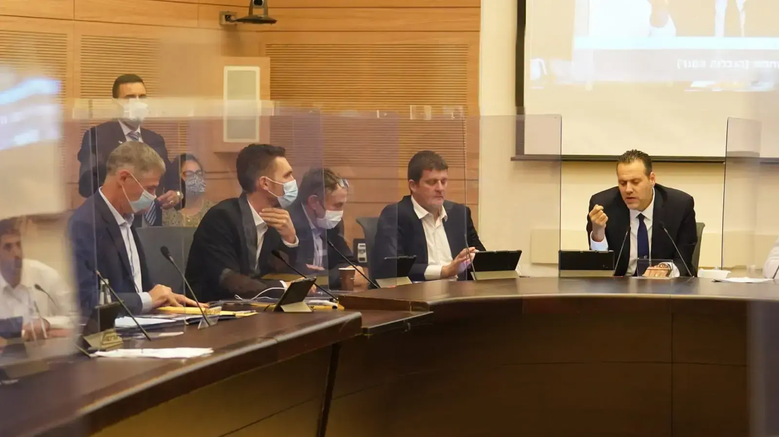 ח"כ מיקי זוהר בוועדת החוקה - 25 לספטמבר 2020 ח"כ מיקי זוהר בוועדת החוקה - 25 לספטמבר 2020