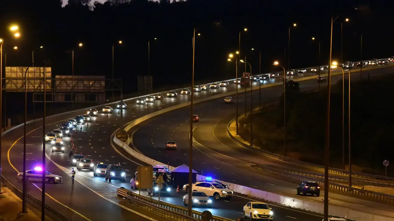 שיירת הדגלים השחורים | בכניסה לירושלים
26 בספטמבר 2020 שיירת הדגלים השחורים | בכניסה לירושלים
26 בספטמבר 2020