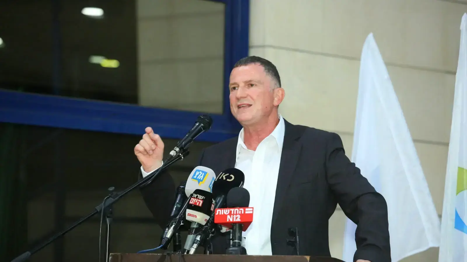 שר הבריאות, יולי אדלשטיין במהלך סיור בת"א 29 בספטמבר 2020 שר הבריאות, יולי אדלשטיין במהלך סיור בת"א 29 בספטמבר 2020
