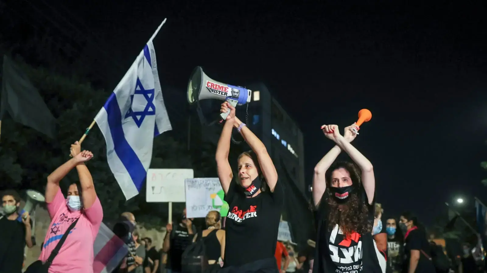 מאות מפגינים מול מעון ראש הממשלה ברחוב בלפור בירושלים כמחאה על הגבלת ההפגנות בסגר. 30 בספטמבר 2020 מאות מפגינים מול מעון ראש הממשלה ברחוב בלפור בירושלים כמחאה על הגבלת ההפגנות בסגר. 30 בספטמבר 2020