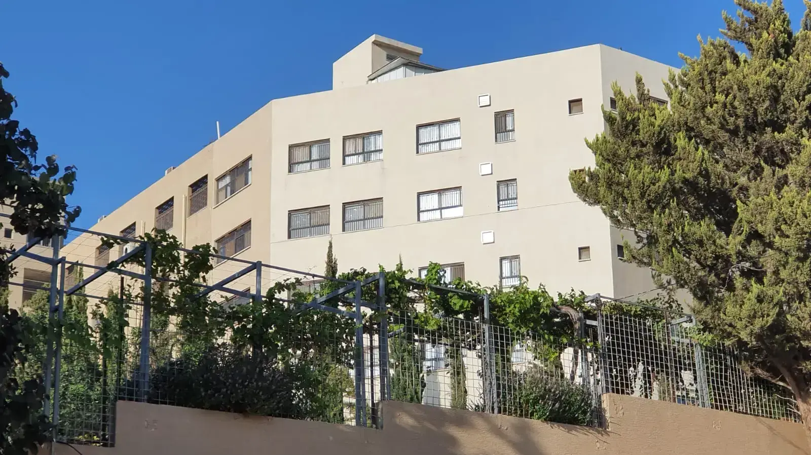 המוסד לחסרי ישע בו אירעה התפרצות בתחלואת הקורונה הקורונה 1 באוקטובר 2020
המוסד לחסרי ישע בו אירעה התפרצות בתחלואת הקורונה הקורונה 1 באוקטובר 2020