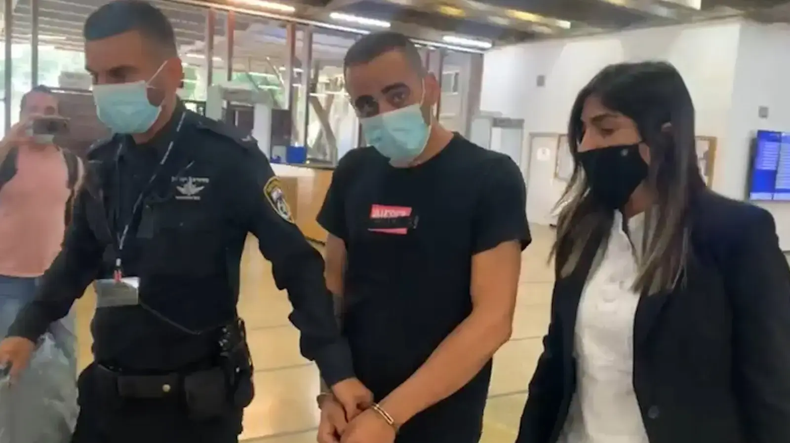הארכת מעצר לפיני לוזון, הנהג החשוד בדריסת מפגינה, תל אביב, 2 באוקטובר 2020 הארכת מעצר לפיני לוזון, הנהג החשוד בדריסת מפגינה, תל אביב, 2 באוקטובר 2020