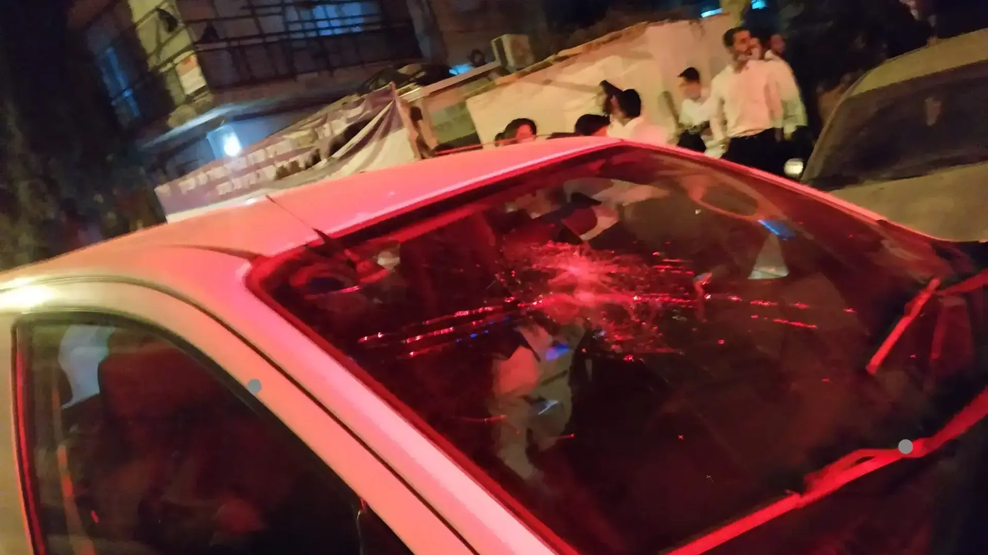 עימותים בין מפגינים לשוטרים במודיעין עילית. 7 באוקטובר 2020 עימותים בין מפגינים לשוטרים במודיעין עילית. 7 באוקטובר 2020