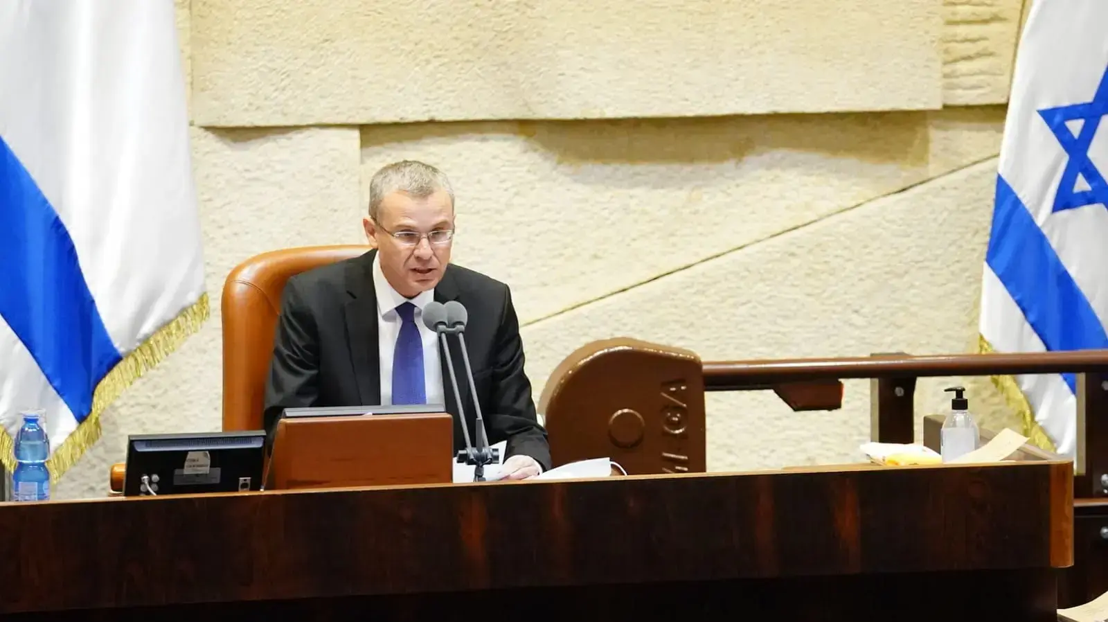 יושב ראש הכנסת יריב לוין במהלך פתיחת מושב החורף של הכנסת 12 באוקטובר 2020 יושב ראש הכנסת יריב לוין במהלך פתיחת מושב החורף של הכנסת 12 באוקטובר 2020