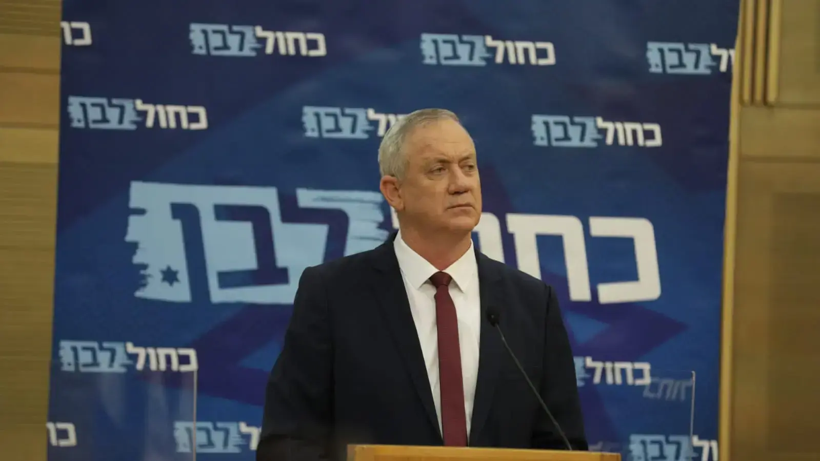 בני גנץ , במהלך נאומו בישיבת סיעת כחול לבן 12 באוקטבור 2020 בני גנץ , במהלך נאומו בישיבת סיעת כחול לבן 12 באוקטבור 2020