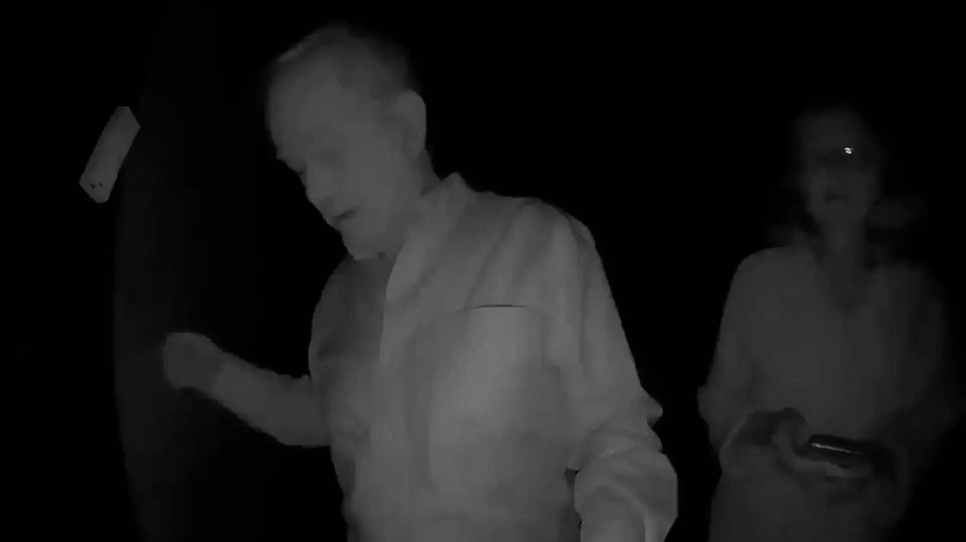 באמצע הלילה השותף לפרס הודיע לשכנו על זכייתו בפרס נובל לכלכלה
13.10.20