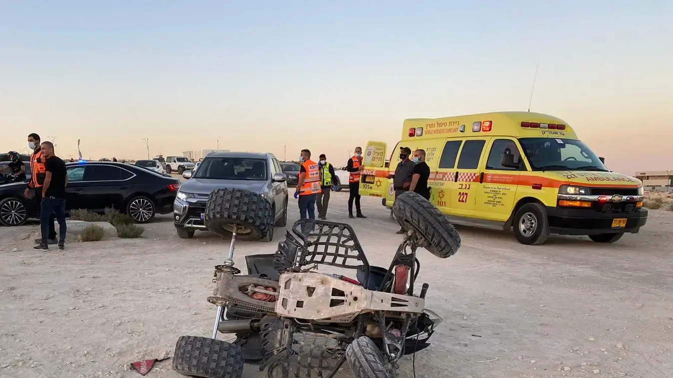 תאונת דרכים בין שני טרקטורונים בשטח פתוח בדימונה. 16 באוקטובר 2020 תאונת דרכים בין שני טרקטורונים בשטח פתוח בדימונה. 16 באוקטובר 2020