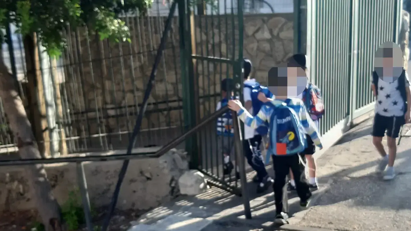 בניגוד להנחיות תלמידי ישיבת תלמוד תורה חכמת שלמה ,ירושלים, חוזרים ללימודים, 18 באוקטובר 2020 בניגוד להנחיות תלמידי ישיבת תלמוד תורה חכמת שלמה ,ירושלים, חוזרים ללימודים, 18 באוקטובר 2020