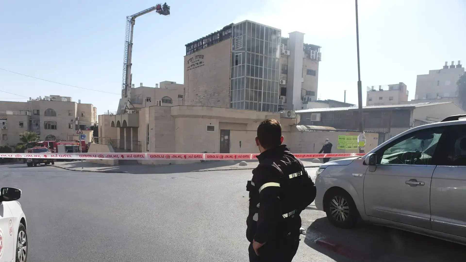 השריפה בגג ישיבה בירושלים, 18 באוקטובר 2020 השריפה בגג ישיבה בירושלים, 18 באוקטובר 2020