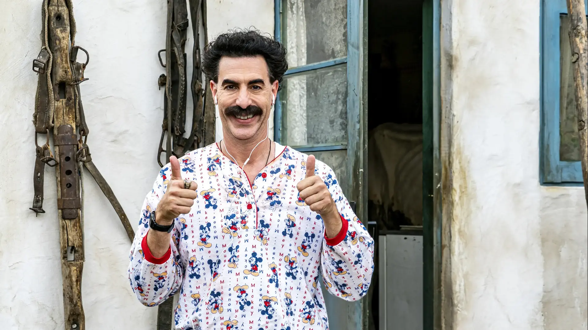 טיזר לסרט "Borat Subsequent Moviefilm" טיזר לסרט "Borat Subsequent Moviefilm"