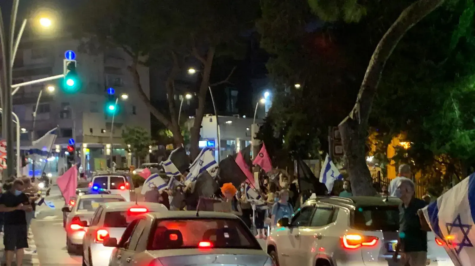 הפגנת הדגלים השחורים בחיפה 22 באוקובר 2020 הפגנת הדגלים השחורים בחיפה 22 באוקובר 2020