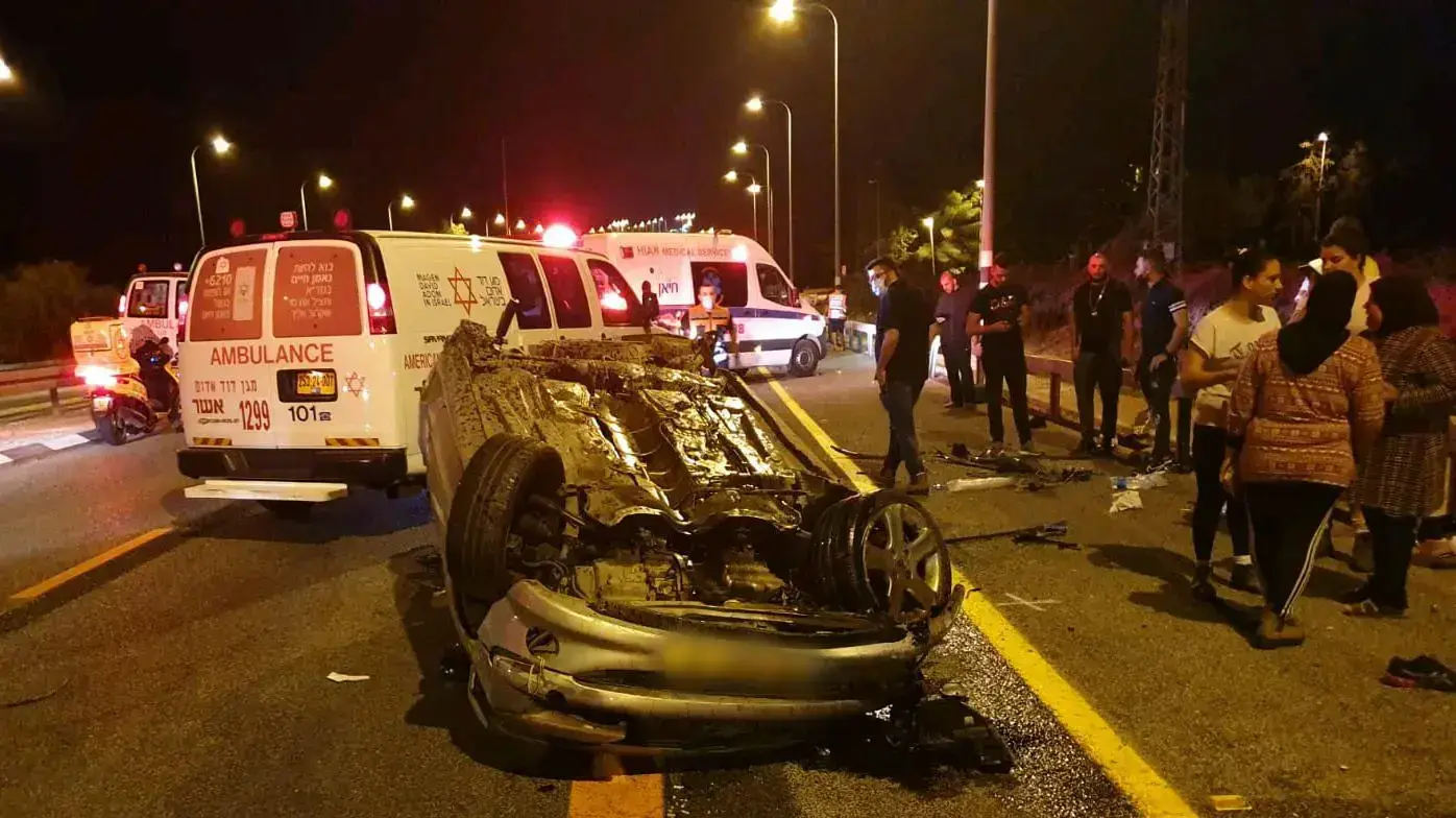 זירת תאונת הדרכים בה נפצעו צעיר בן 20 וצעיר בן 19 באורח קשה ובינוני בהתהפכות רכב בכביש 89 ליד מעלות. 22 באוקטובר 2020 זירת תאונת הדרכים בה נפצעו צעיר בן 20 וצעיר בן 19 באורח קשה ובינוני בהתהפכות רכב בכביש 89 ליד מעלות. 22 באוקטובר 2020