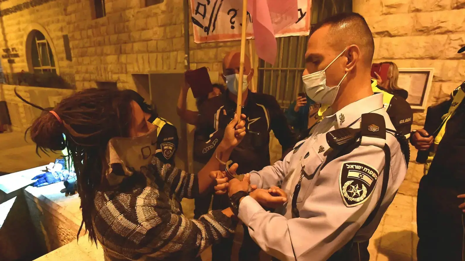 עימותים עם שוטרים בפהגנה בבלפור, ירושלים - 25 לאוקטובר 2020 עימותים עם שוטרים בפהגנה בבלפור, ירושלים - 25 לאוקטובר 2020