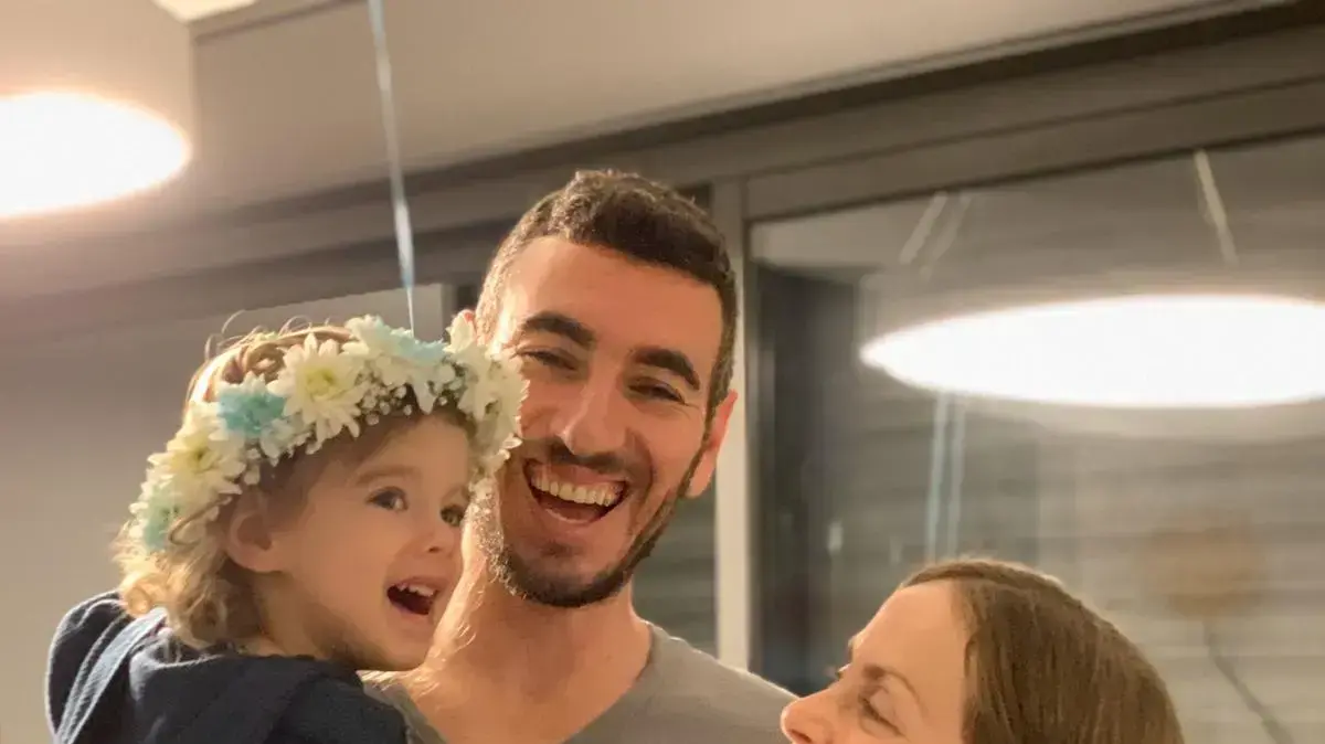 אריאל ויאנה ביצ'צ'י עם בנם גל אריאל ויאנה ביצ'צ'י עם בנם גל