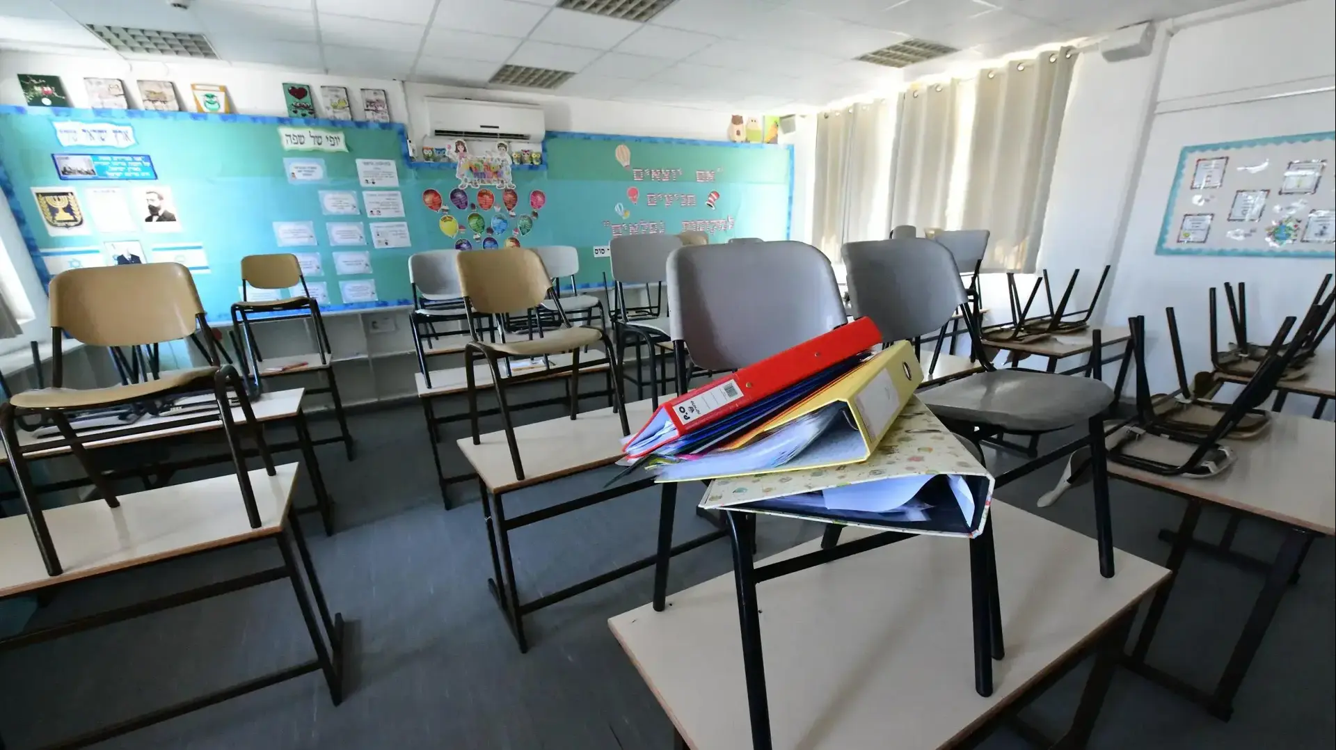הכנות בבית הספר "יסוד המעלה" לקראת החזרה ללימודים אחרי הסגר, ראשון לציון, 26 באוקטובר 2020