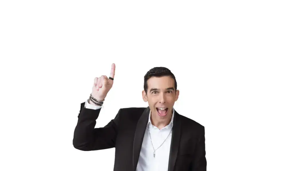 עודד פז מחקה את תנועת היד של טל מוסרי בצילומי הפרומו לפסטיגל 2020 עודד פז מחקה את תנועת היד של טל מוסרי בצילומי הפרומו לפסטיגל 2020