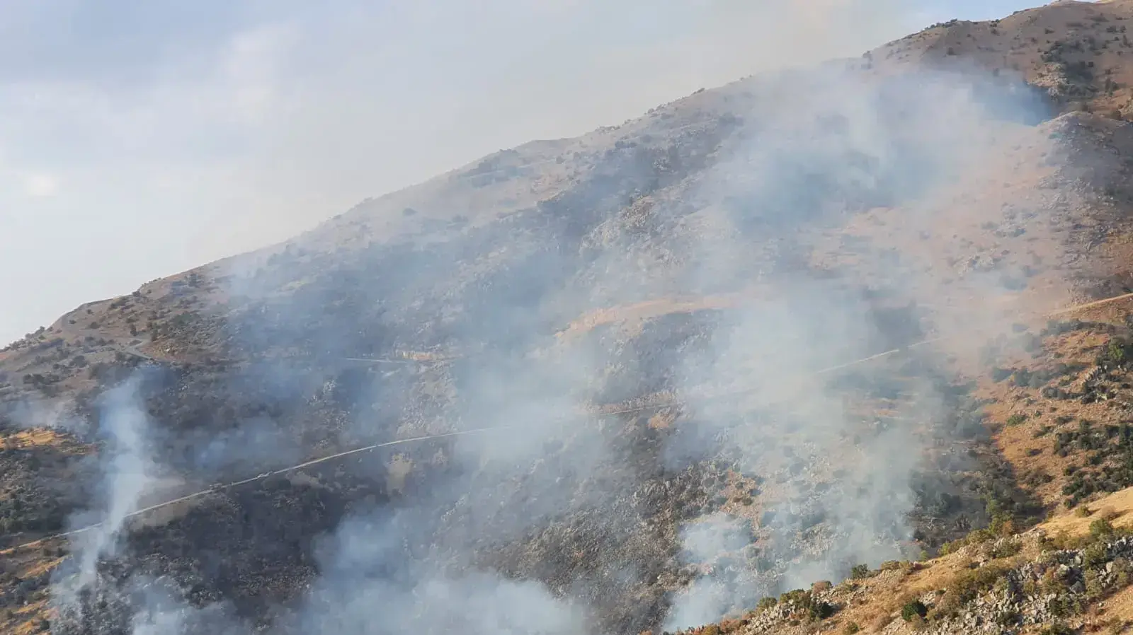 שריפה משתוללת בשעות האחרונות בשמורת הטבע חרמון , 29 באוקטובר 2020 שריפה משתוללת בשעות האחרונות בשמורת הטבע חרמון , 29 באוקטובר 2020