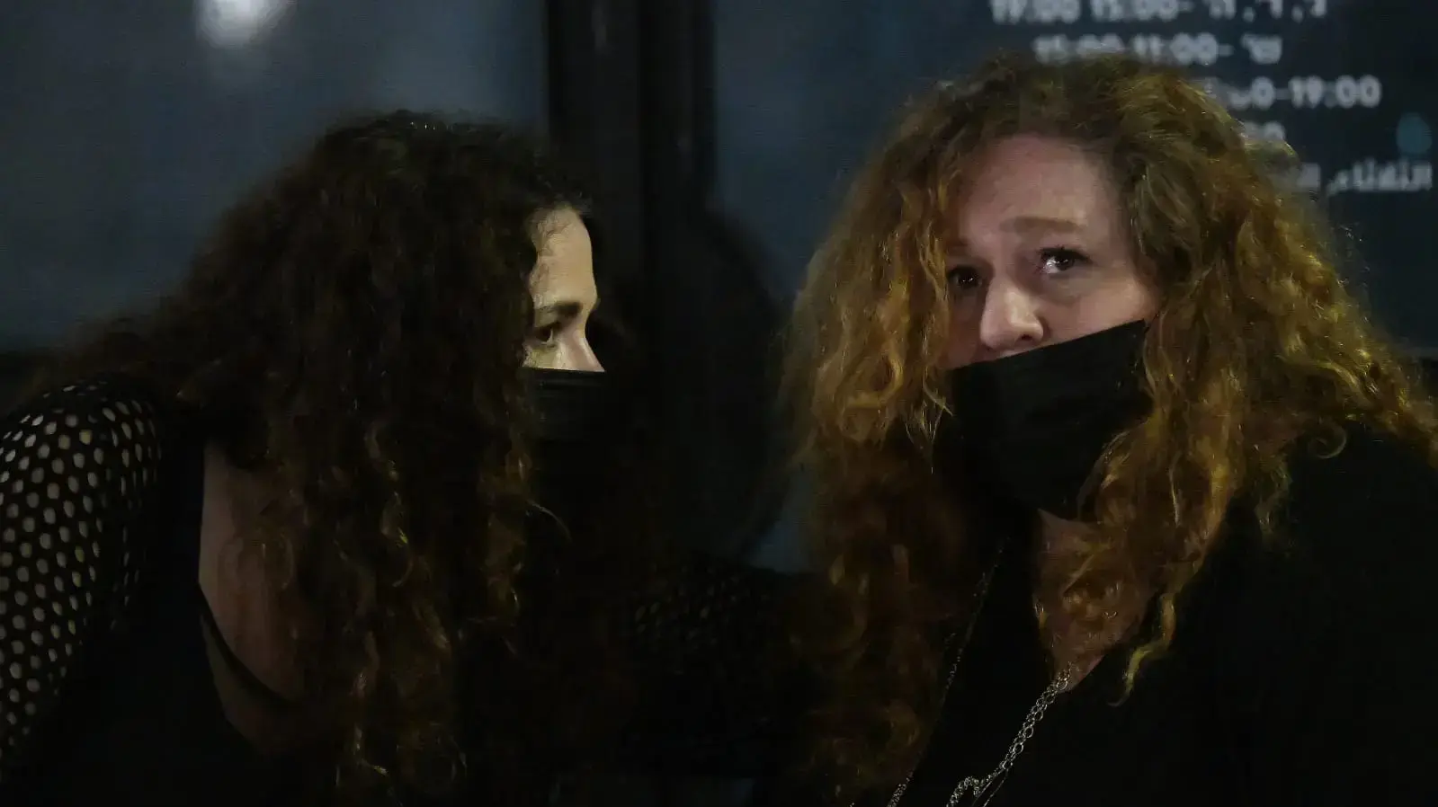 השחקניות אסתי זקהיים ודליה שימקו באירוע מחאה נגד הקפאת התרבות בימי הקורונה שהתקיים ברחבה שליד התיאטרון הערבי עברי ביפו, 29 באוקטובר 2020 השחקניות אסתי זקהיים ודליה שימקו באירוע מחאה נגד הקפאת התרבות בימי הקורונה שהתקיים ברחבה שליד התיאטרון הערבי עברי ביפו, 29 באוקטובר 2020