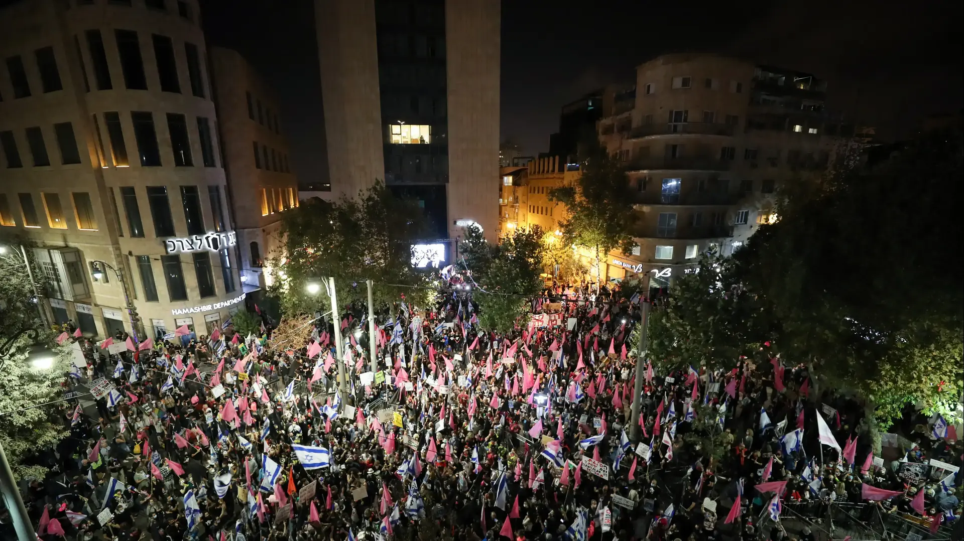 הפגנת הדגלים השחורים מול מעון רה"מ, ירושלים 31 באוקטובר 2020 