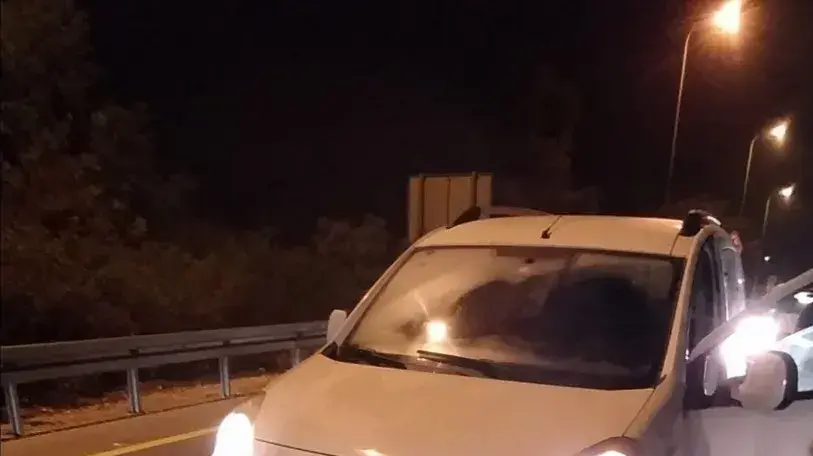 היחדה המרכזית של מג"ב דרום עצרה 4 חשודים מחוליה שהטילה את אימתה על הדרום, 5 בנובמבר 2020 היחדה המרכזית של מג"ב דרום עצרה 4 חשודים מחוליה שהטילה את אימתה על הדרום, 5 בנובמבר 2020