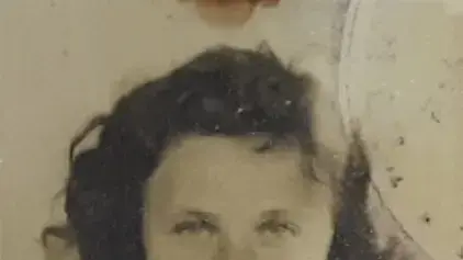 אסתר פרידמן, בגיל 15, במחנה המעפילים עתלית