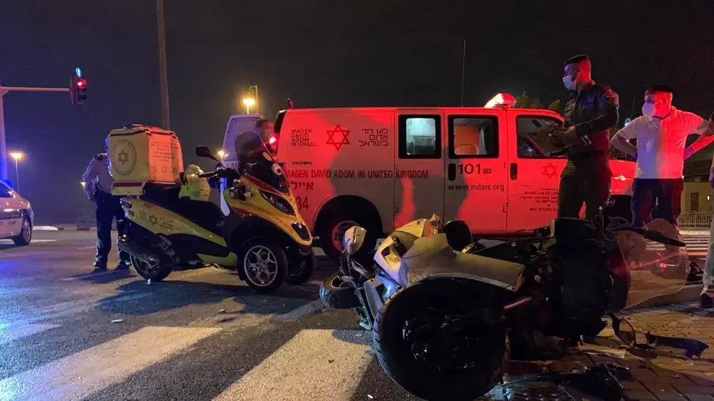 רוכב אופנוע נפגע מרכב במחלף פלמחים, בכביש 431, ונהרג. 7 בנובמבר 2020 רוכב אופנוע נפגע מרכב במחלף פלמחים, בכביש 431, ונהרג. 7 בנובמבר 2020