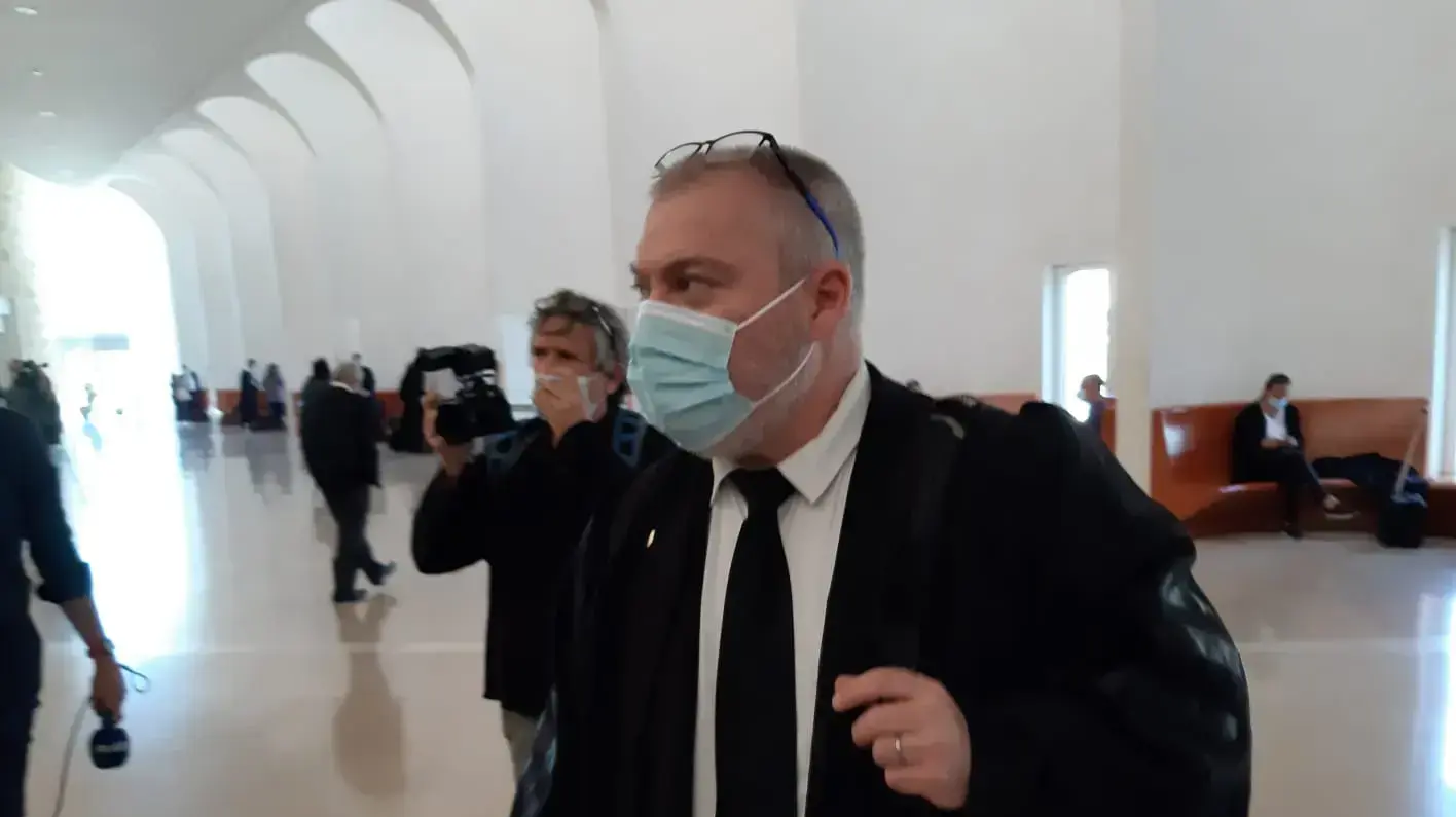 העותרים בדיון על מגבלות רעש ושימוש במגאפונים בהפגנות בבלפור. בית המשפט העליון, ירושלים , 10 בנובמבר 2020 העותרים בדיון על מגבלות רעש ושימוש במגאפונים בהפגנות בבלפור. בית המשפט העליון, ירושלים , 10 בנובמבר 2020