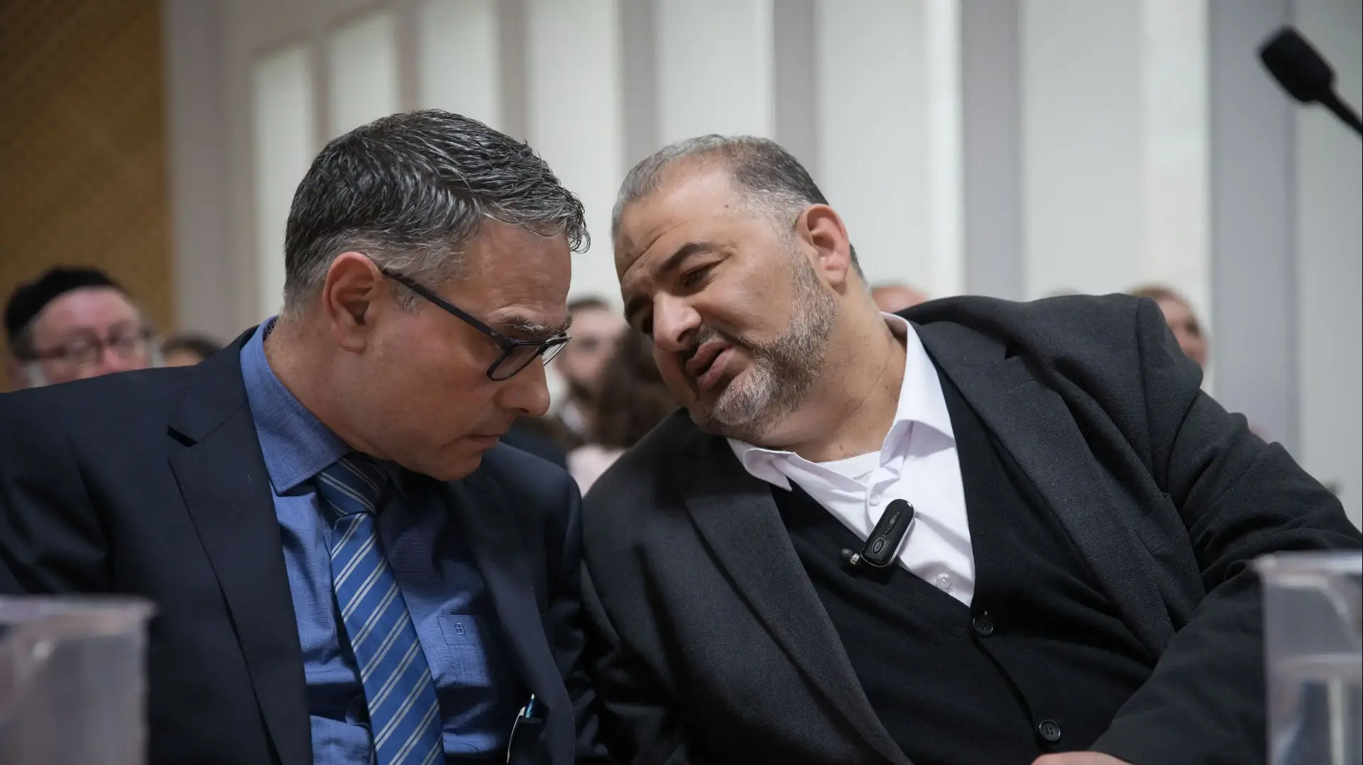 מנסור עבאס מנסור עבאס
