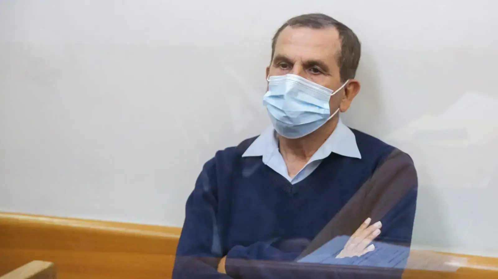 יעקב אדרי במהלך הארכת מעצרו בבית משפט השלום בראשל"צ 10 בנובמבר 2020 