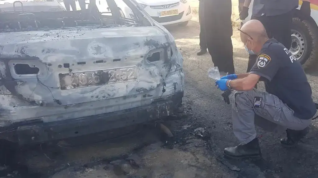רכב שהוצת באבו גוש, החשוד במעשה נעצר. 14 בנובמבר 2020 רכב שהוצת באבו גוש, החשוד במעשה נעצר. 14 בנובמבר 2020