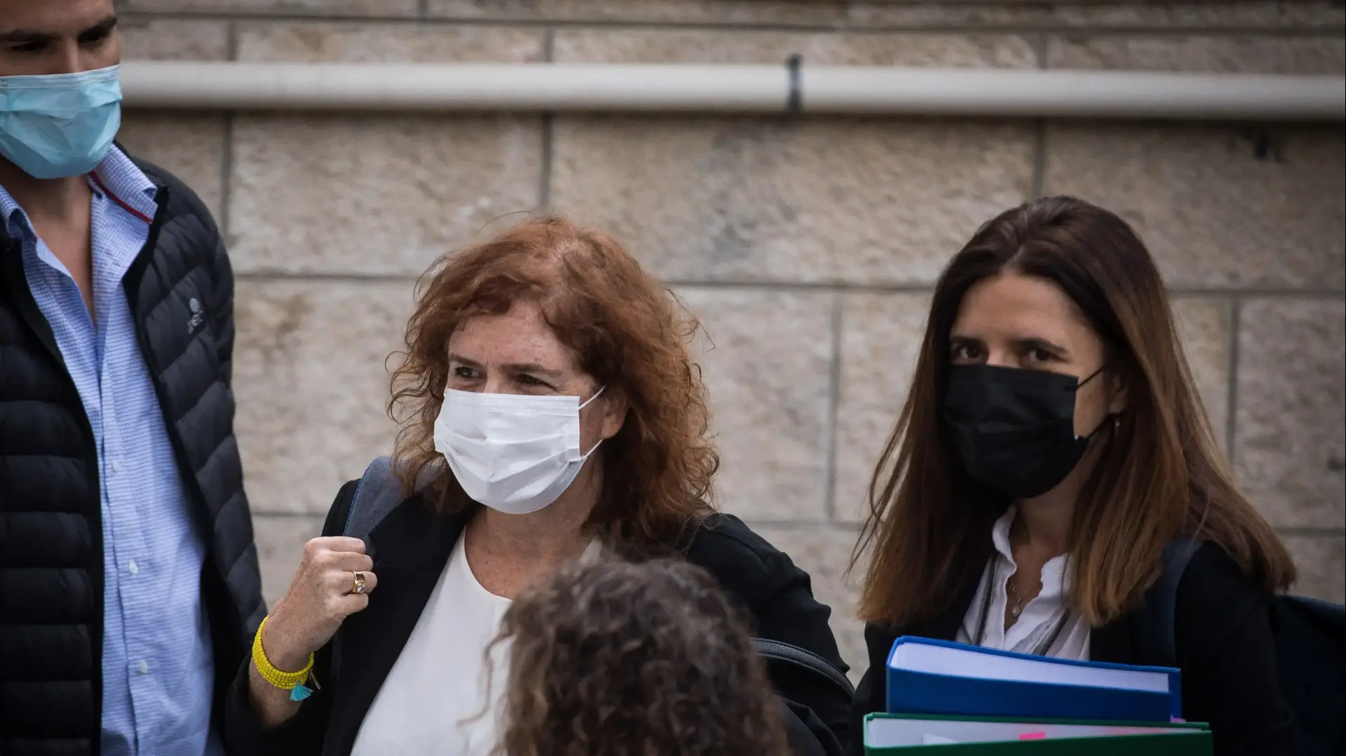 ליאת בן ארי מגיעה לדיון תזכורת בתיקי האלפים בנוכחות עורכי הדין, ללא נוכחות הנאשמים, ביהמ"ש המחוזי ירושלים, 15 בנובמבר 2020 ליאת בן ארי מגיעה לדיון תזכורת בתיקי האלפים בנוכחות עורכי הדין, ללא נוכחות הנאשמים, ביהמ"ש המחוזי ירושלים, 15 בנובמבר 2020
