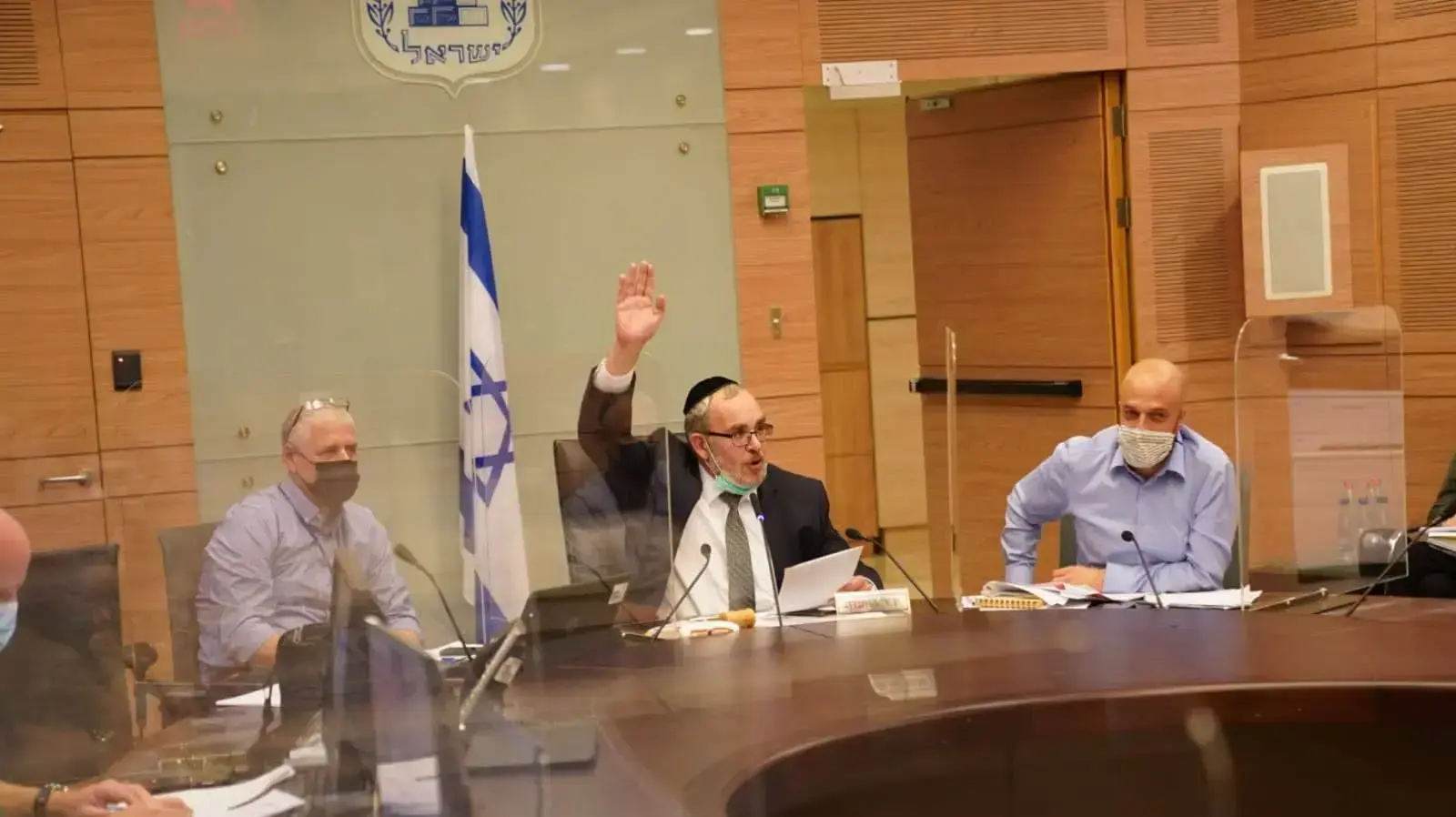כינוס ועדת החוקה | תקנות שיאפשרו לפתוח מסעדות, אטרקציות תיירותיות ומסחר ב"איי התיירות" 18 בנובמבר 2020 כינוס ועדת החוקה | תקנות שיאפשרו לפתוח מסעדות, אטרקציות תיירותיות ומסחר ב"איי התיירות" 18 בנובמבר 2020